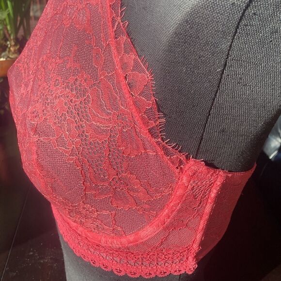 Victoria’s Secret underwire  adjustable halter lace bralette 34DD Salmon - Picture 3 of 8